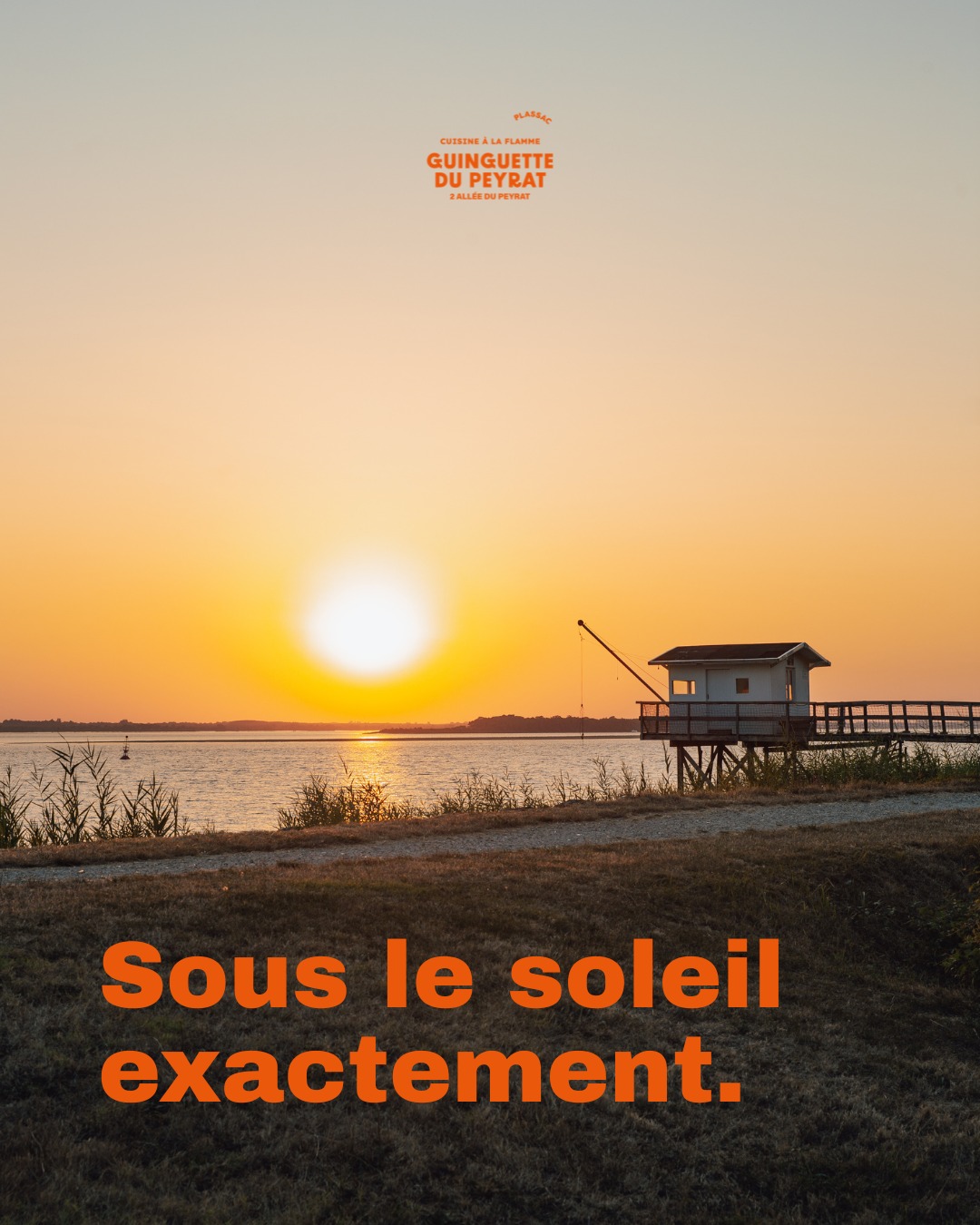 🌅 SOUS LE SOLEIL EXACTEMENT... LE MEILLEUR SUNSET DE LA GIRONDE EST ICI ! 🌅

Installé tout en bas du charmant village de Plassac, juste au bord de l'estuaire de la Gironde, notre spot vous offre chaque soir un spectacle naturel absolument magique. Quand le ciel commence à s'embraser, le temps s'arrête à la Guinguette.

🍹 Votre kit de déconnexion totale :
🛋️ Les transats face à l'eau : Prenez place, tendez les jambes et profitez de la plus belle vue de la région, les pieds dans l’herbe.

🍸 Tapas & Cocktails frais : Associez ce moment suspendu à un verre bien frais et à nos tapas maison, comme notre houmous de betterave ou nos falafels croustillants, avant de humer les bonnes odeurs de notre cuisine au brasero.

🎷 Un mois de juillet ultra-animé : Que ce soit pour un dîner-concert intimiste, une soirée concert, un match des Bleus sur notre écran géant ou notre Full Moon Party, il se passe toujours quelque chose sous les guirlandes de la Guinguette !

📸 À VOUS DE JOUER !
On sait que vous cachez tous des talents de photographes et que vos galeries de téléphone regorgent de pépites. Postez vos plus belles photos de sunset prises à la Guinguette, identifiez-nous ou envoyez-les nous en DM ! On se fera un plaisir de partager les plus beaux clichés en story. 💫

⏱️ Horaires d'été : Ouvert du mardi au dimanche soir (et les midis du week-end). Venez tôt pour choper votre transat !
📍 La Guinguette du Peyrat, 2 Allée du Peyrat, Plassac.

👇 Taguez votre partenaire de coucher de soleil préféré en commentaire !

#GuinguetteDuPeyrat #Plassac #SunsetGironde #CoucherDeSoleil #bordeauxlocal #EstuaireDeLaGironde #SortirEnGironde #GirondeTourisme #TapasEtCocktails #Transat #EspritGuinguette #BlayeTourisme #NouvelleAquitaine #blaye